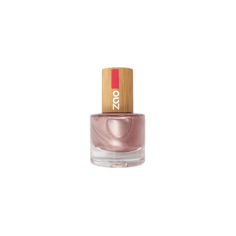 Nail polish: 658 Champagne rosé